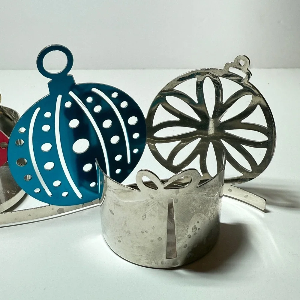 Bath & Body Works Christmas Ornament Design Tealight Candle Holder Multicolor‎